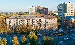 Посмотреть панорамный вид на центральную часть улицы Рабочей Вид на центральную часть улицы Рабочей